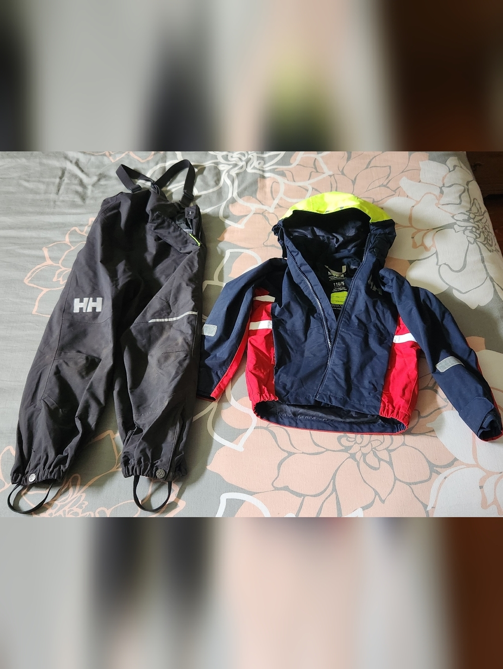 Helly Hansen Kids' 2-Piece Rain Jacket & Bibs Foul Weather Gear